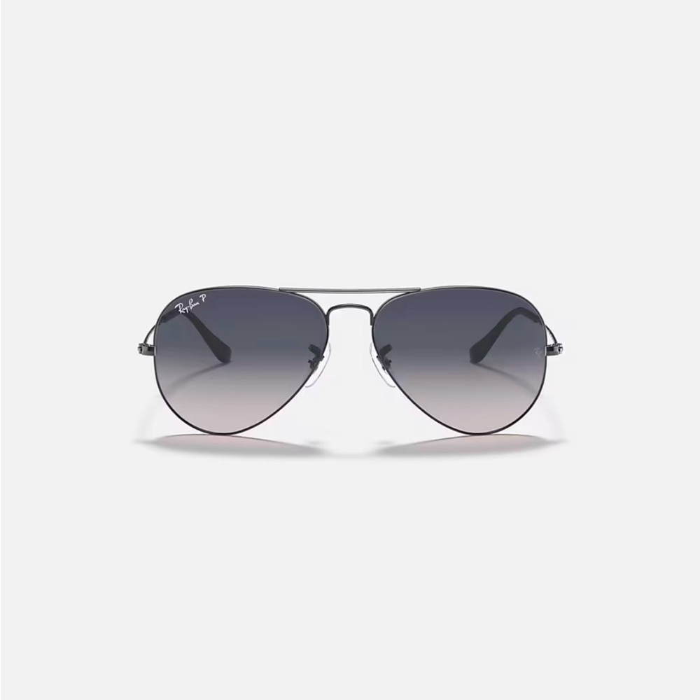 Ray-Ban Classic Aviator Sunglasses in Gunmetal Gray
